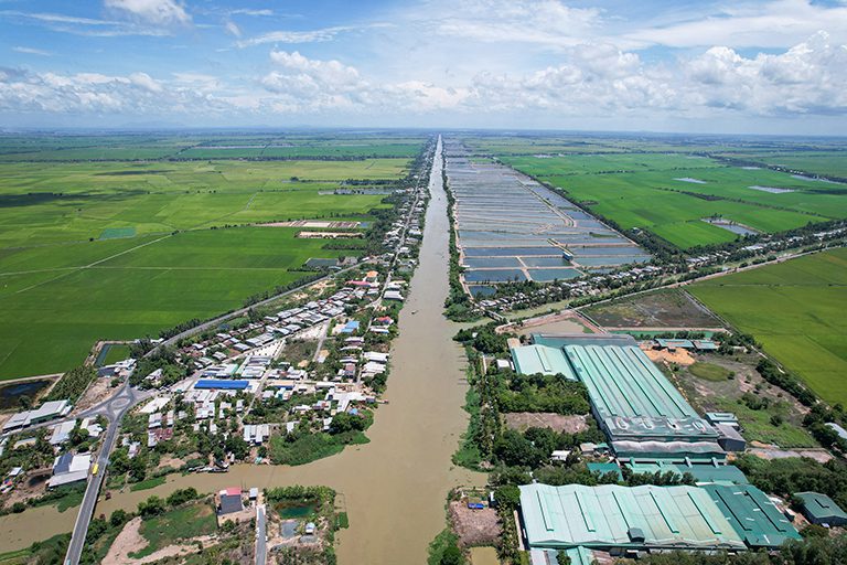 Tuyến kênh Trung Ương của Nông dân miền Tây