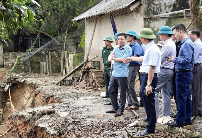 Sạt lở đất tại Vĩnh Phúc