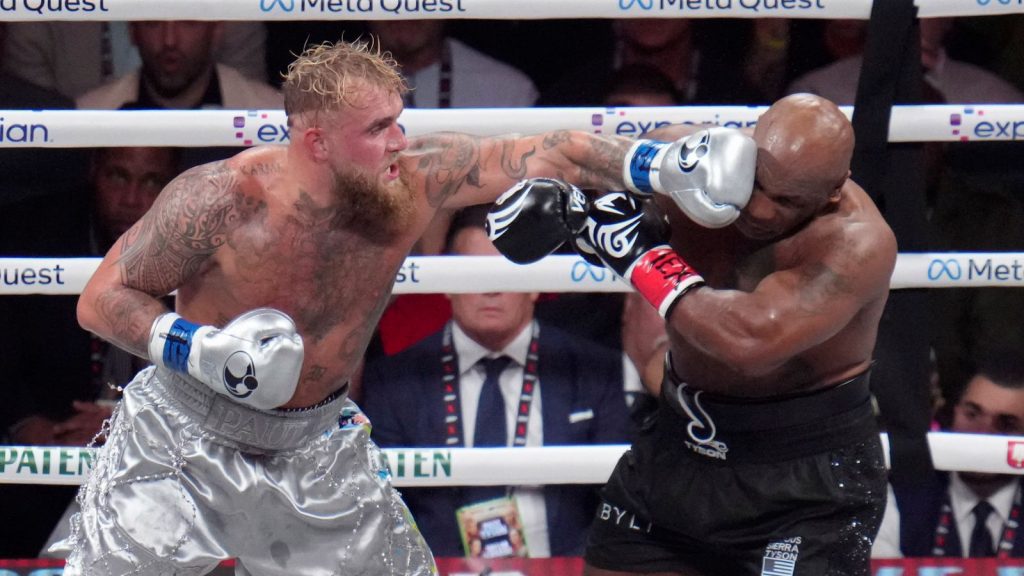 Jake Paul đánh bại Mike Tyson bằng điểm số